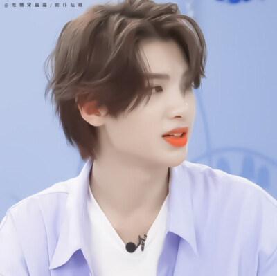 黄明昊
原江纪然