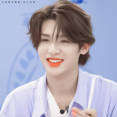 黄明昊
原江纪然