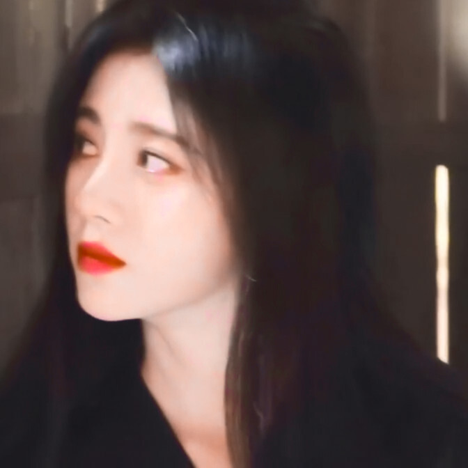  ▫︎我 对 你 一 见 钟 情 ...
