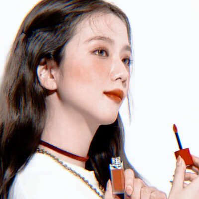 
JISOO & Lipstick