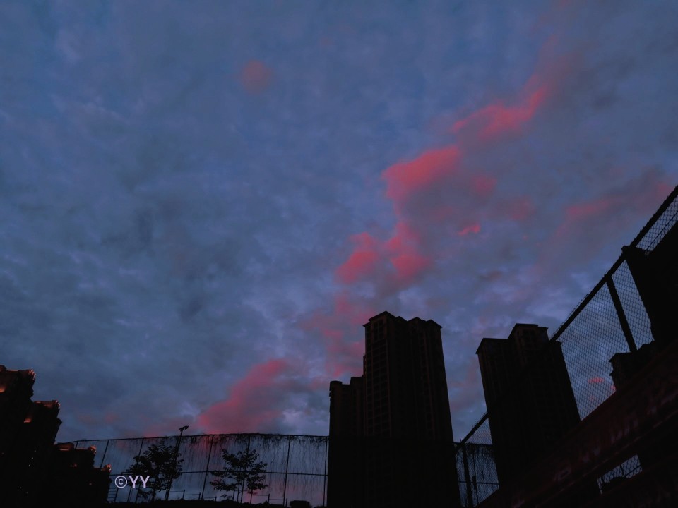 背景素材
文案素材
壁纸
（自调自拍）