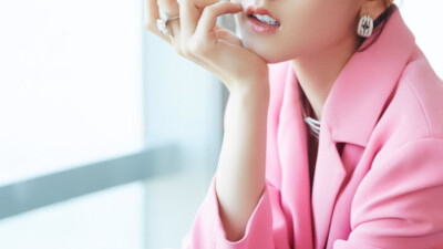 橙光女主素材
使用收藏dd标明宋嘉嘉