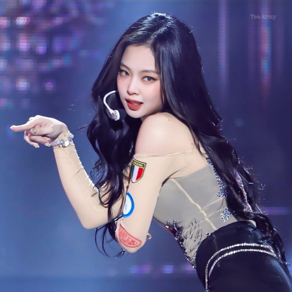 JENNIE
©Tea-Krisy