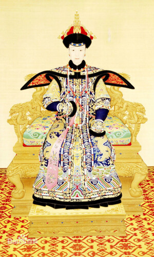 孝贤纯皇后（1712年3月28日－1748年4月8日）沙济富察氏，满洲镶黄旗人。乾隆帝的结发妻子，察哈尔总管李荣保之女，太保大学士公傅恒的姐姐。