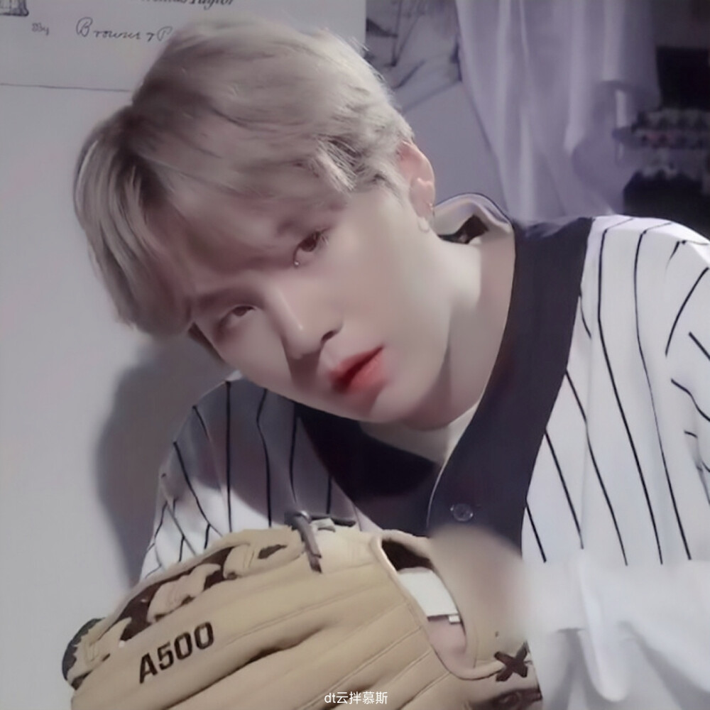 闵 玧 其
©边溺
原D7qy