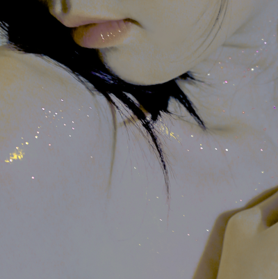 《蓝色可溶于水》cr：人类观察机
背景图°｜女头°｜仙女头像