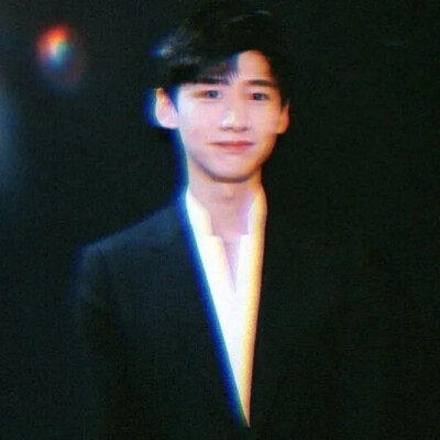 我的宝藏男孩儿们♡