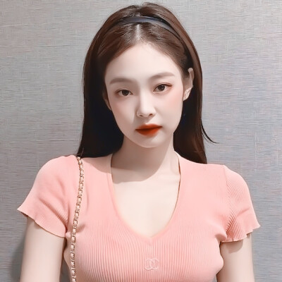 ·JENNIE
#不是吧，都2020了还有人认为修图/滤镜up都是白嫖