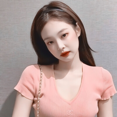 ·JENNIE
#不是吧，都2020了还有人认为修图/滤镜up都是白嫖