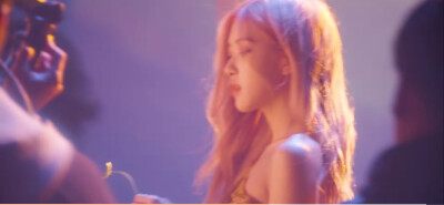 Lisa 金智妮 金智秀 朴彩英 可二改