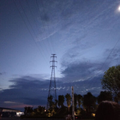 平板壁纸，景色壁纸。
最好的天空，献给最美的你。