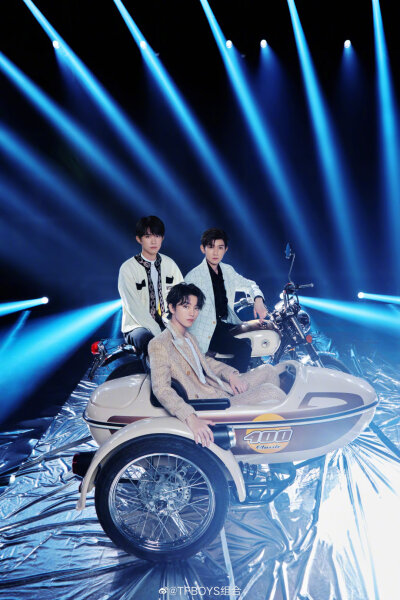 TFBOYS 七周年