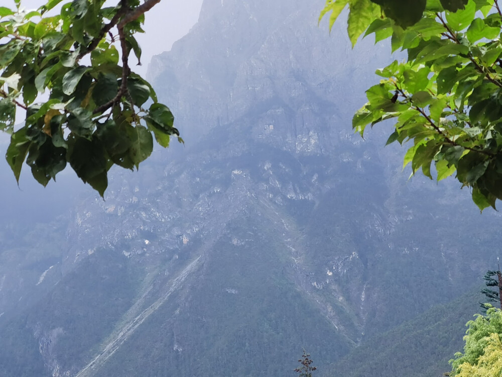 玉龙雪山 QQ名片背景 背景