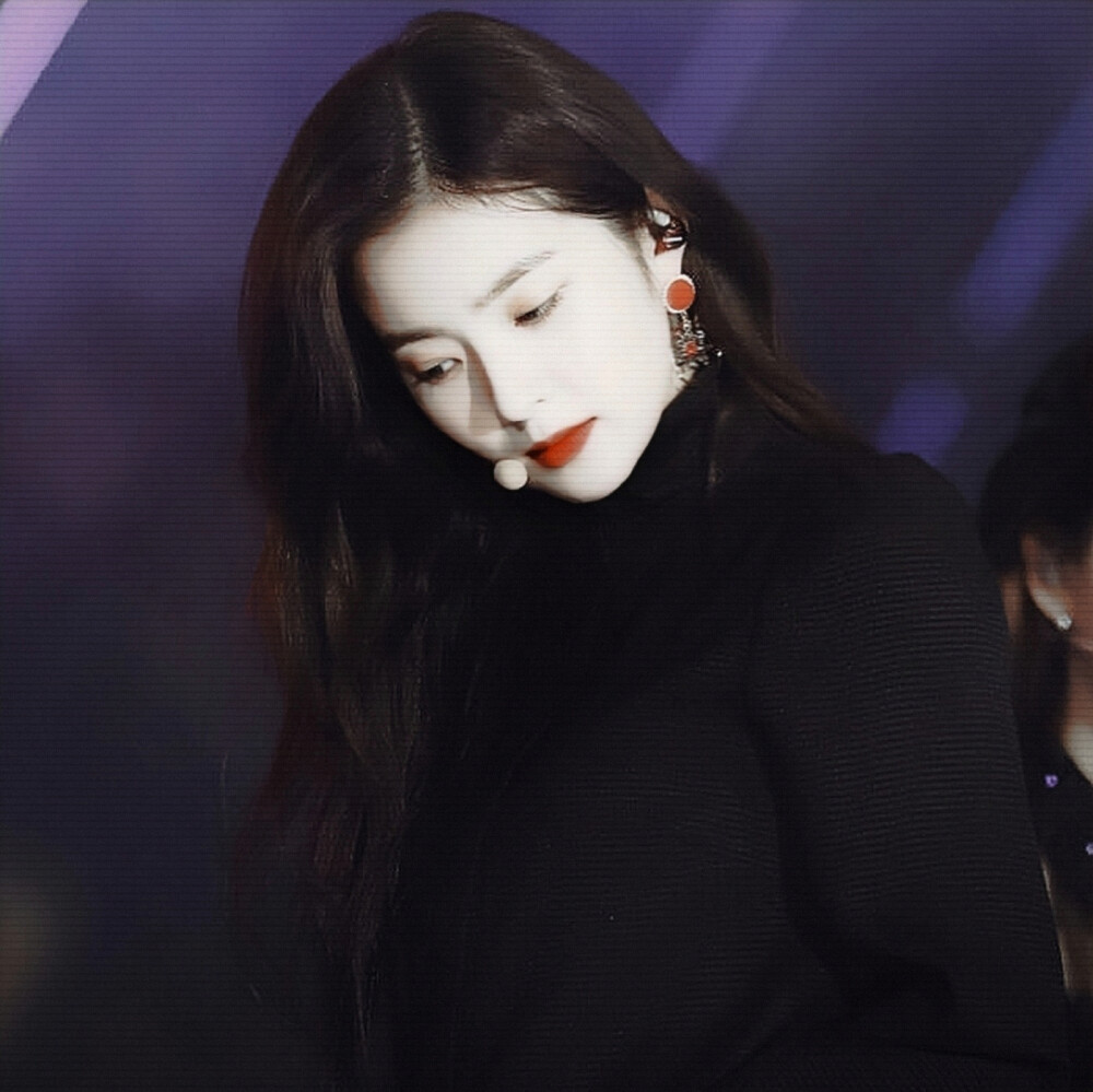 “我们终将成为这世上最后一对不死鸟。”
cr.ThinkB329