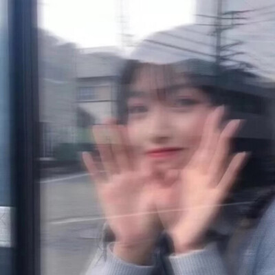 女头
模糊滤镜
