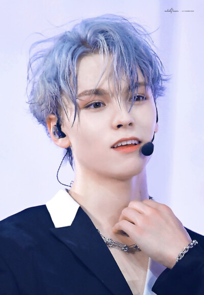 崔瀚率 VERNON