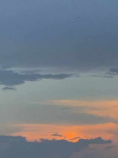 天空的云 夏天的风 蓝色的温柔