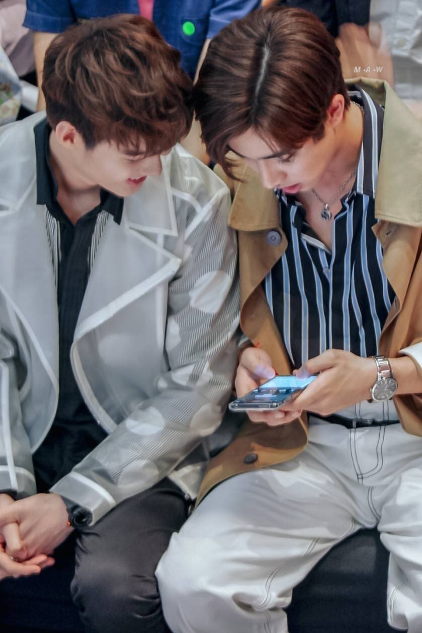 王俊勇黄明明perthsaint
满目深情，皆赠予你cr.logo