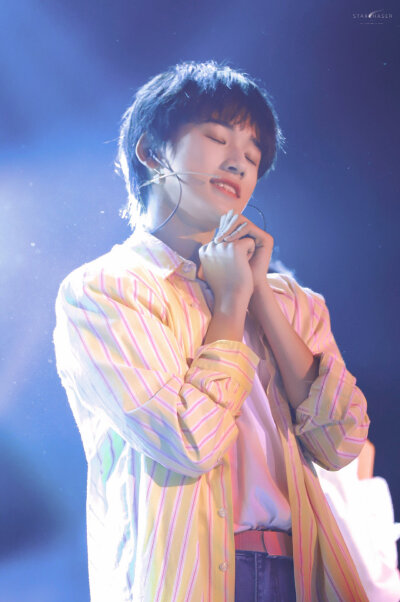 宋亚轩(图片来自微博)