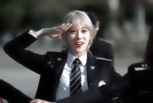 开学了哦，拜拜

图源babyface
