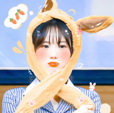 ◦李露朵