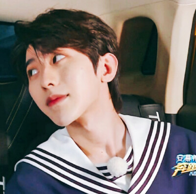 “圈圈圆圆圈圈”系列
自调蔡徐坤头像，禁二改
二传注明沈卿
抱图dd