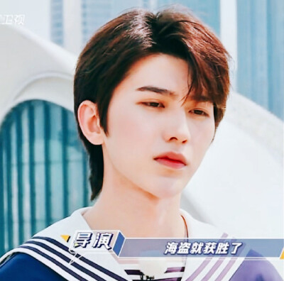 “圈圈圆圆圈圈”系列
自调蔡徐坤头像，禁二改
二传注明沈卿
抱图dd