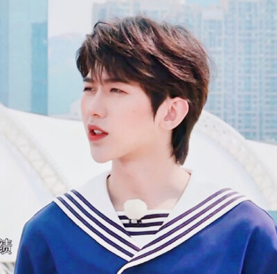 “圈圈圆圆圈圈”系列
自调蔡徐坤头像，禁二改
二传注明沈卿
抱图dd