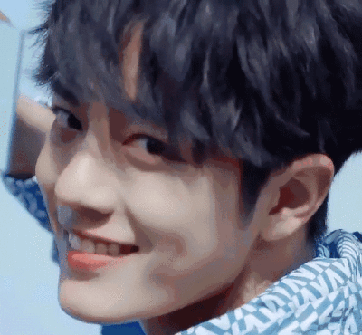 肖战 动图 表情包