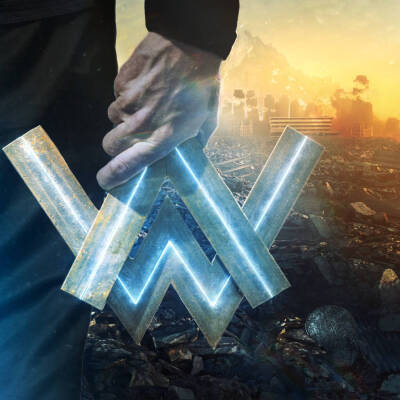 分享Alan Walker/Noah Cyrus/Digital Farm Animals的单曲《All Falls Down》
(来自@网易云音乐)