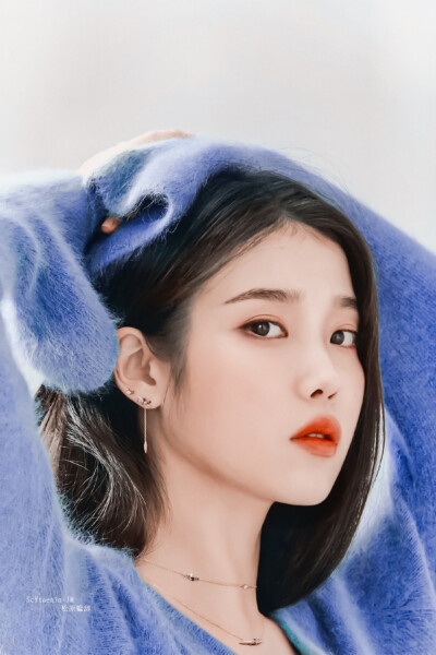 IU
©ScYtaemin-JM