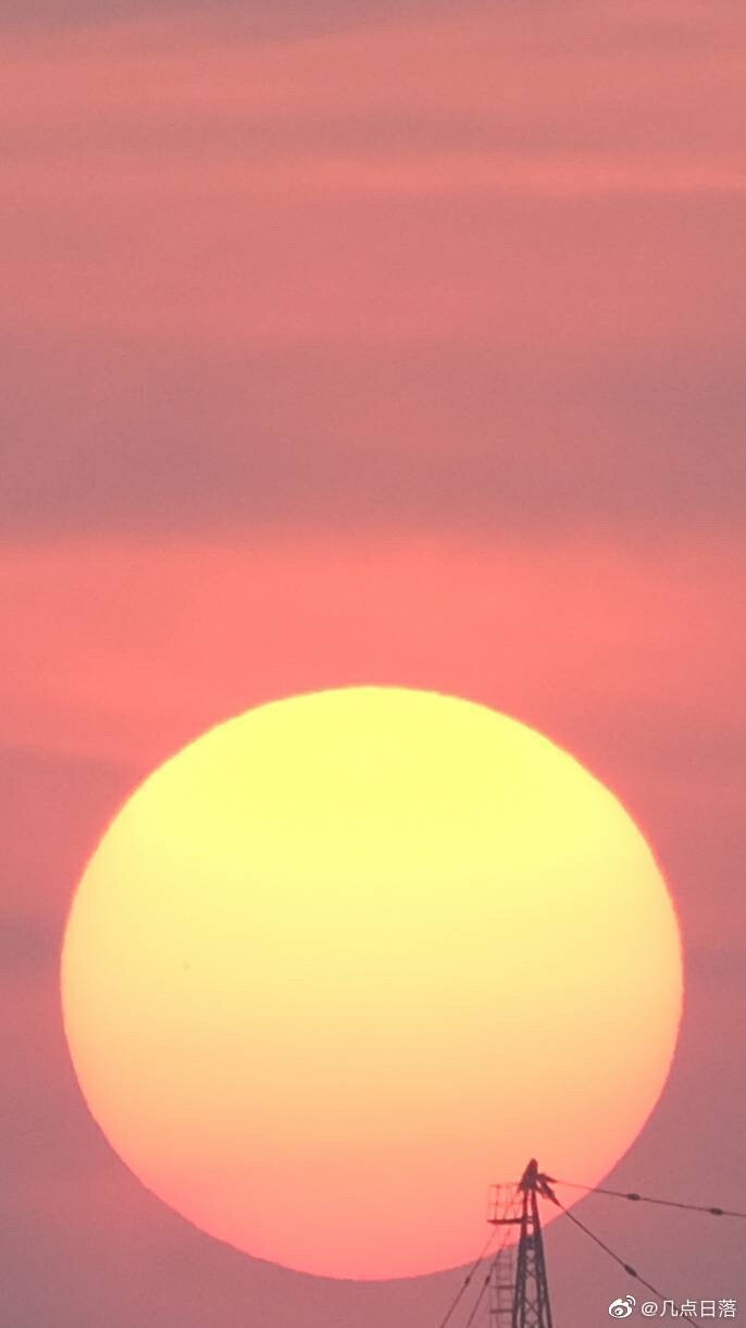 太阳强烈
水波温柔