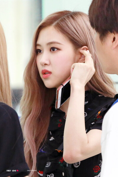 | BLACKPINK |Rosé