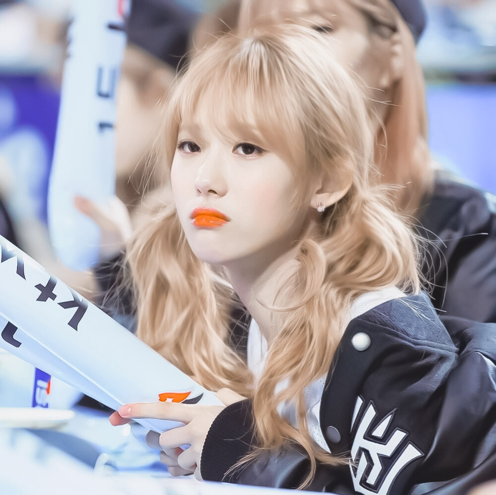 
李LUDA
©WJSN_TGRR
拿图收藏
