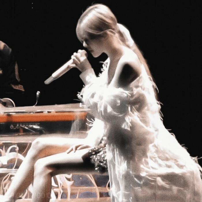 
这个好难改
原小然睡了。