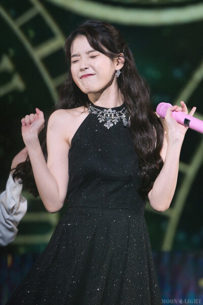 cr.moonlight_iu