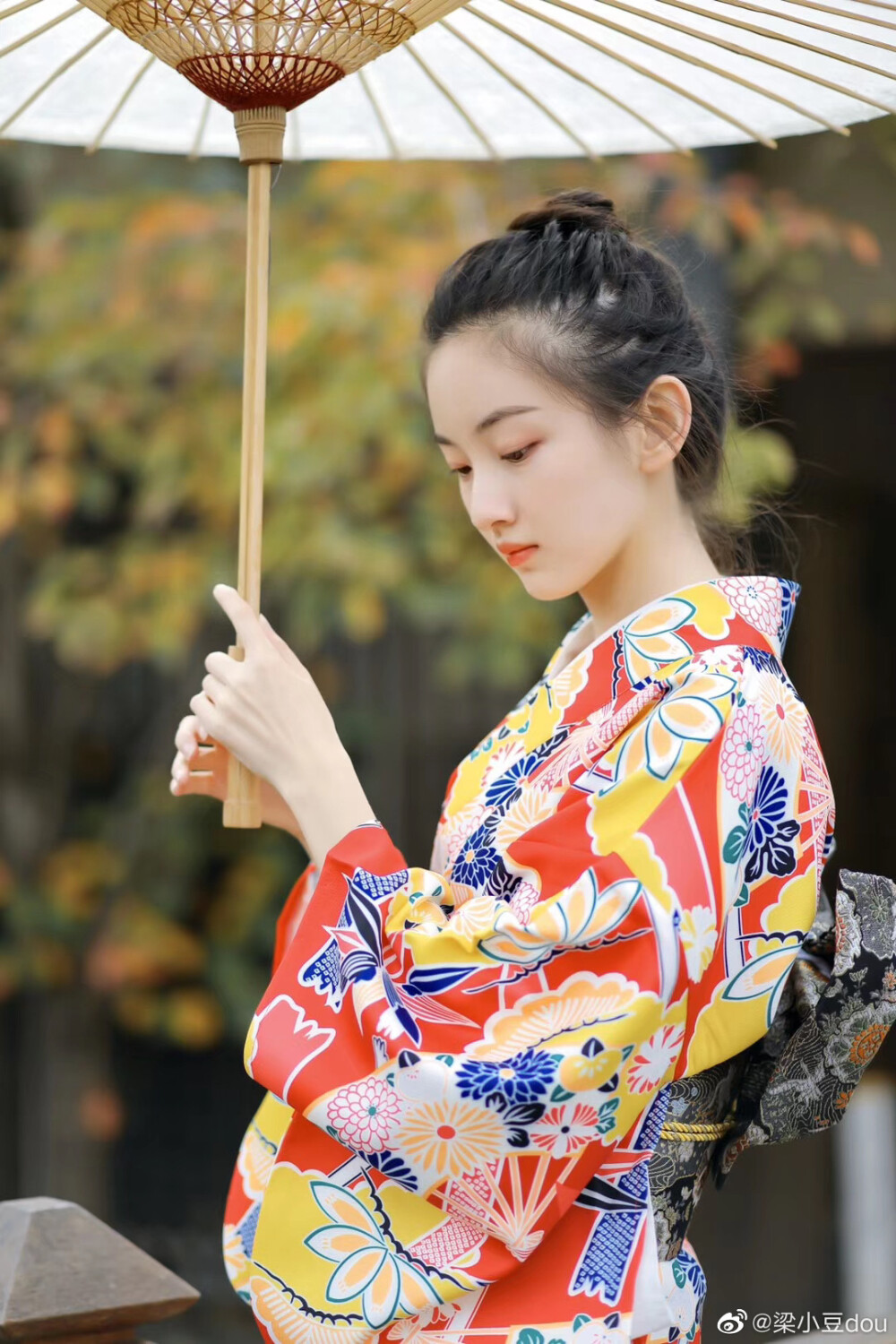 眉眼如画
cr@梁小豆dou