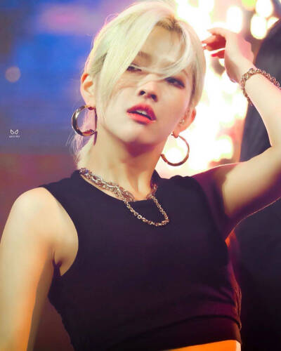 ʚ❤ɞ甜娟(´͈ꄃ `͈二十二岁生日快乐吖!ʚ❤ɞ
♛Queen and lion♚!!!