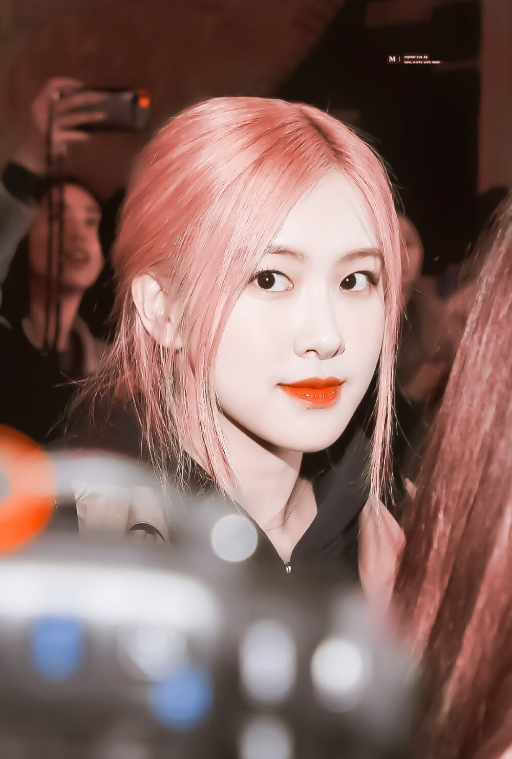 rosé
©MYSTERIOUS_ BP
拿图收藏
