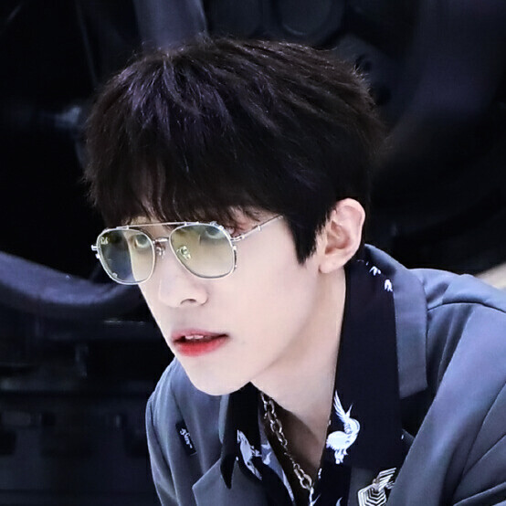 g m 活 动  unine夏瀚宇头像