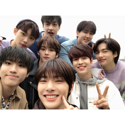 StrayKids