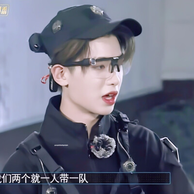 黄明昊