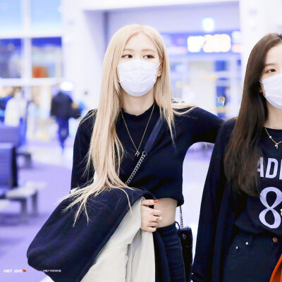 너무 쉽게 사랑 빠져 버릴 나인틴
firstlove_rose
