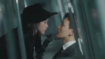 couple
李知恩iu//.