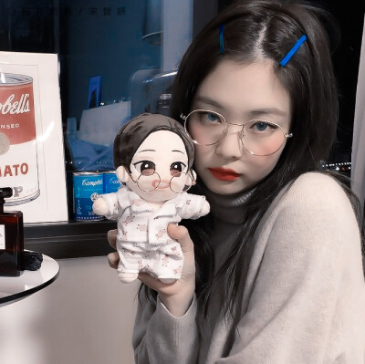 
：#JENNIE#
二传注明粉扑奶熊or宋智妍