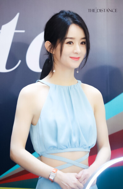 自修赵丽颖图片