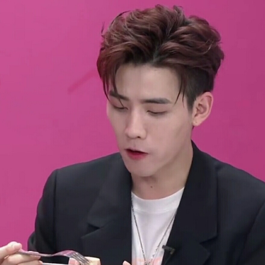 任豪 可二改
好帅好帅改了踹