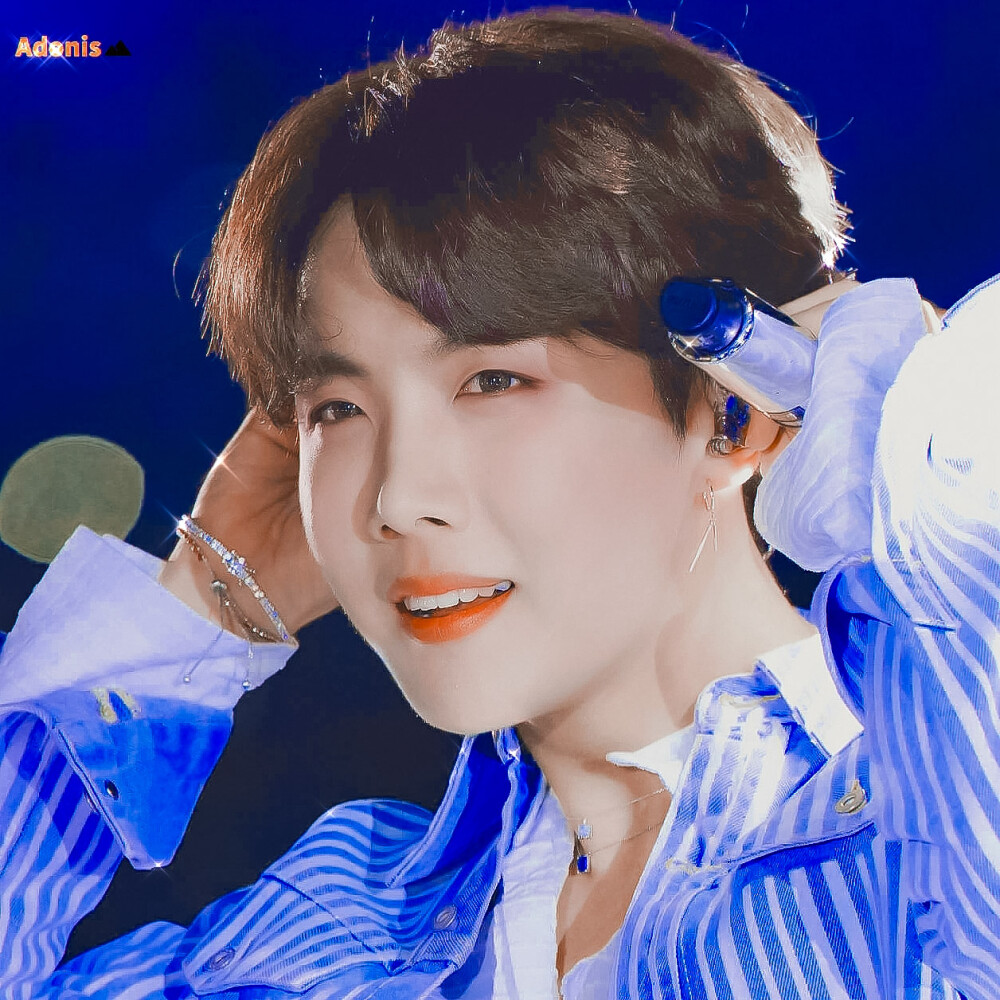 ° ᴵᵗ ʷᵃˢ ᵒᵛᵉʳ ᵐʸ ʰᵉᵃᵈ
©林锡
cr.Adonis_Hoseok