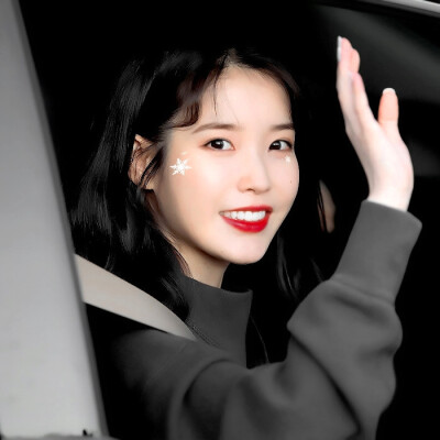 IU
原截:iudeft0516
伊藤莎织