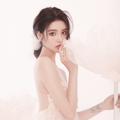 女生头像
御姐头像
三色堇儿/禁盗